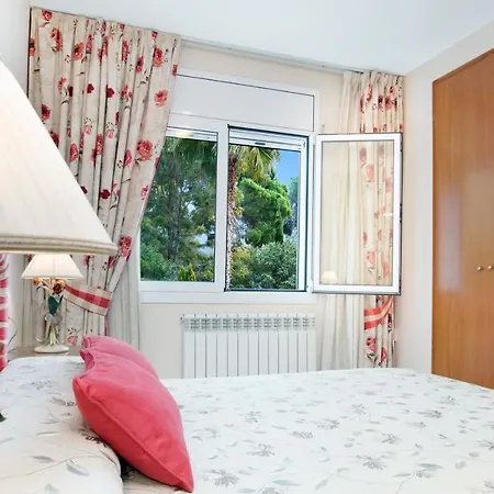 160826 - Acogedora En Turo De Lloret De 10 Pers 4 Dormitorios Con Vistas. Vila Lloret de Mar